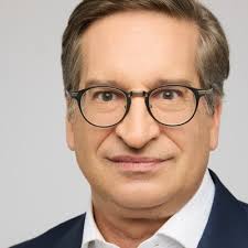 19 079 pages de notes sténographiques. 67 jours. 101 témoins de faits.  C'est ce que représente la partie factuelle des travaux de la Commission  Gallant en chiffres pour mes archives en tant