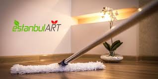 Laminant parkeler çizmeden nasıl temizlenir yazımızda parkelerden leke çıkarma konusunu detaylarını verdik. Parke Temizligi Nasil Yapilir Zeminde Olmazsa Olmazlardan Olan By Estanbul Art Medium