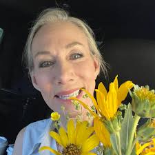 How to prevent cooking grease from splattering in an RV?