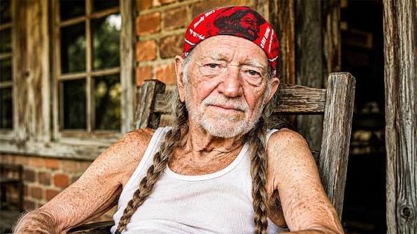 Willie Nelson at 93 & This Is The House He Lives In Today!