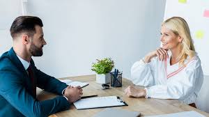53 senior financial analyst average salary is $89,896, median salary is $88,897 with a salary range from $44,637 to $200,000. 5 Ways To Keenly Answer Resume Blind Spots During Your Interview
