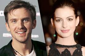 Полное имя — энн жаклин уитни хэтэуэй (anne jacqueline whitney hathaway). Dan Stevens To Play Anne Hathaway S Handsome Ex In Her Weird Ass Monster Movie