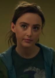 Kathryn Newton Photo