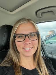 Ile des Chenes & Grande Pointe Area Businesses. Supporting Local Biz.