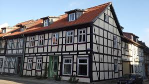 Was hier wohl los war vor dem verschwindn der holländer. Haus Harzland Ferienwohnungen Wernigerode Startseite