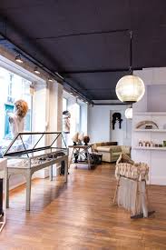 He (to speak) english badly. 5. The Best English Speaking Hair Salon In Paris The Glittering Unknown