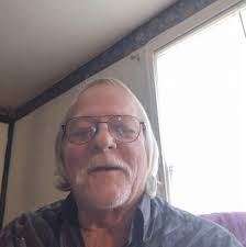 What are the loud bangs heard in Runnels County?