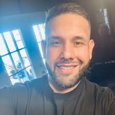 Jeremiah Mendoza's Instagram, Twitter & Facebook