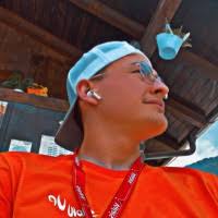 30+ Profile mit dem Suchbegriff „Baudoin“