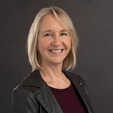 Kris Rust's Instagram, Twitter & Facebook