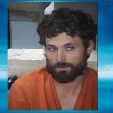 Bexar County Jail goes into lockdown after inmate climbs into ceiling in  escape attempt