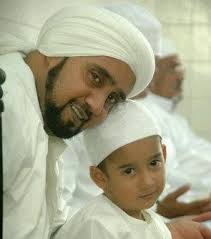 Habib syekh menyampaikan kepada jamaah ahbabul… Profil Habib Syech Bin Abdul Qodir Assegaf Pengasuh Majelis Ahbabul Musthofa Thobiby Qolby