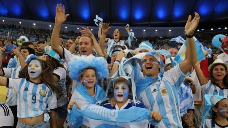 No faltará la hinchada argentina en el Mineirao • Canal C