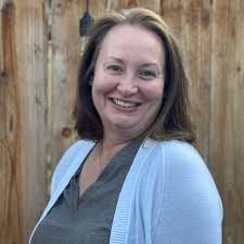 What to wear to graduation: casual or dressy?