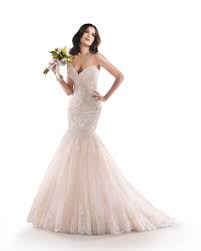Piero barone abbigliamento uomo delle migliore marche a prezzi accessibili. Abiti Da Sposa Palermo Abiti Da Cerimonia Palermo Abiti Pret A Porter Magazzini D Abito Da Sposa In Tulle Abito Da Sposa A Trapezio Abito Damigella D Onore