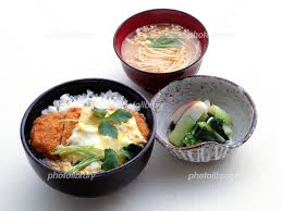 カツ 丼 に 合う 味噌汁