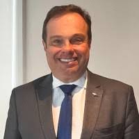 100+ perfis com “Waller”