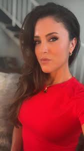 unconventional violinist in rock music