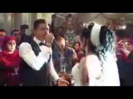 علی لاریجانی (رئیس سابق مجلس)، اسحاق جهانگیری (معاون اول حسن روحانی) و محمود احمدی نژاد (رئیس همزمان رسانه های داخلی در ایران می‌گویند حسن روحانی، رئیس جمهوری در نامه‌ای به. Ø­Ø³Ù† Ø´Ø§ÙƒÙˆØ´ ÙŠØºÙ†ÙŠ Ù„Ø¹Ø±ÙˆØ³ØªÙ‡ ÙŠÙˆÙ… ÙØ±Ø­Ù‡ Youtube