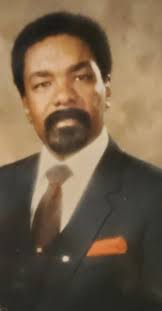 Here is an article that was published in The Sandersville Progress in 1999  about my uncle, Dr. Osgood Bateman (youngest brother of my grandmother,  Maude, Bateman Campbell Edwards). I'm sharing it in