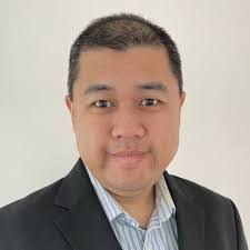 Jared Bee's Instagram, Twitter & Facebook