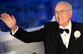 Pagina fan dedicata al re dei presentatori italiani gestita da un suo grande fan pippo baudo ha alle spalle sessant'anni di carriera. Stasera In Tv Buon Compleanno Pippo Baudo Ospiti E Anticipazioni