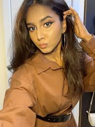 Makeup Vs Dubai Heat, I walked out of this with my shade frame prints