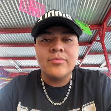 Are there any month to month rental places available in Las Vegas?