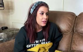 Chelsea houska has three older siblings — and they're all sisters. Chelsea Houska Details Decision To Leave Teen Mom 2 On Finale