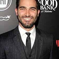 Jack Harper (played by Tyler Hoechlin) outfits