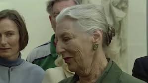 Antiques Roadshow: Guest stunned by eye-watering figure