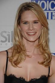 Stephanie March's Instagram, Twitter & Facebook