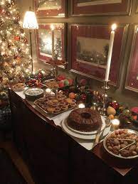 Pin By Pamela Porter On Table Decor Christmas Dessert Table Christmas Buffet Table Christmas Dinner