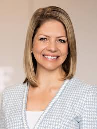 Tess Fischer's Instagram, Twitter & Facebook