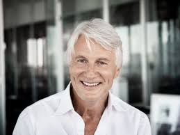 David Ritch and Mark Saffell design Arcadia's new Scenery Modular  Collection that allows users to activate all sides of a sofa, rather than  simply sitting