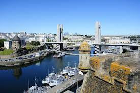 Jedoch gibt es eine vielzahl von sehenswürdigkeiten in frankreich zu bewundern. Brest Moderne Hafenstadt Und Marinestutzpunkt Ferienhaus Bretagne