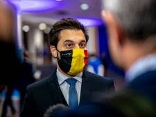 La tournaisienne socialiste ludivine dedonder sera présente dans le gouvernement de croo et occupera le poste de ministre de la défense. Theo Francken Cible Ludivine Dedonder Patrick Prevot Lui Repond Un Gros Beauf Un Macho Qui Flirte Avec Les Fachos Belgique 7sur7 Be