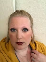 A little cocoa , blu red , cocoa action this morning