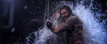 Aquaman movie review & film summary (2018) | Roger Ebert
