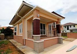 Nah, itulah tadi 30 inspirasi teras minimalis yang bisa kamu jadikan rekomendasi bagi teras untuk rumahmu. Lingkar Warna 11 Inspirasi Model Rumah Dengan Teras Tinggi