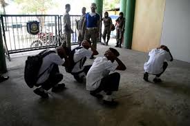 Sekolah tawuran antar sekolah merupakan salah satu dari kenakalan remaja pada kesempatan kali ini disini akan mengulas tentang kenakalan. Bolos Sekolah Dan Pesta Miras Sejumlah Pelajar Ditangkap Satpol Pp