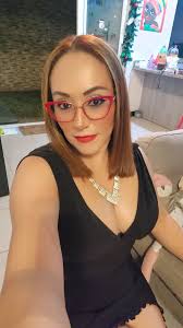 A tan solo 3 horas de despedir este año y recibir el año nuevo, deseo de  todo corazón miles de Bendiciones para cada uno de ustedes que sus metas y  sueños se