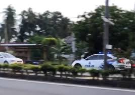 Jalan yang panjangnya hampir 200 km ini akan membentangkan pemandangan historikal. Video Gempar Kereta Mengundur Laju Secara Berbahaya Kosmo Digital