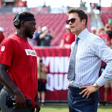 Tom brady and chris