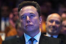 What led to YouTube giving EricOneHive three copyright strikes and why is  he ready to quit Clash of Clans completely?