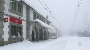 Madrid is better without cars. Evacuan A 82 Personas Que Habian Quedado Atrapadas Por La Nieve En La Sierra De Madrid Youtube