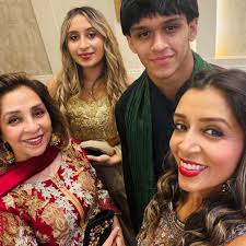 Who can recommend a plumber to replace toilet bolts and gasket?