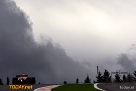 Lewis hamilton kreeg al een grid penalty voor het gebruik van een zesde turbo, maar hamilton is niet de. Hevige Regen In Spa Francorchamps Gptoday Net