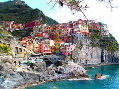 Cinque terre comme cinq villages les pieds dans l'eau avec leurs ports de pécheurs calfeutrés dans de superbes criques. 15 Cinque Terre Ideas Cinque Terre Travel Dreams Dream Vacations