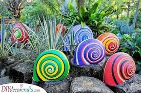Snail Shells Unique Garden Decoration Ideas For Summer Vintage Garden Decor Diy Garden Projects Rustic Garden Decor